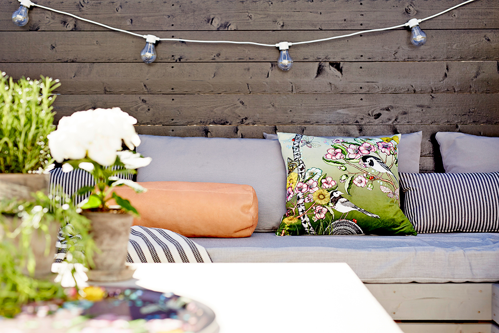 Solig uteplatten